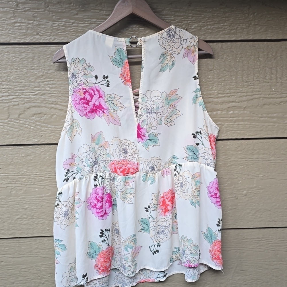 Torrid Ivory Floral Lace-Up Georgette Babydoll 2x - Picture 10 of 10